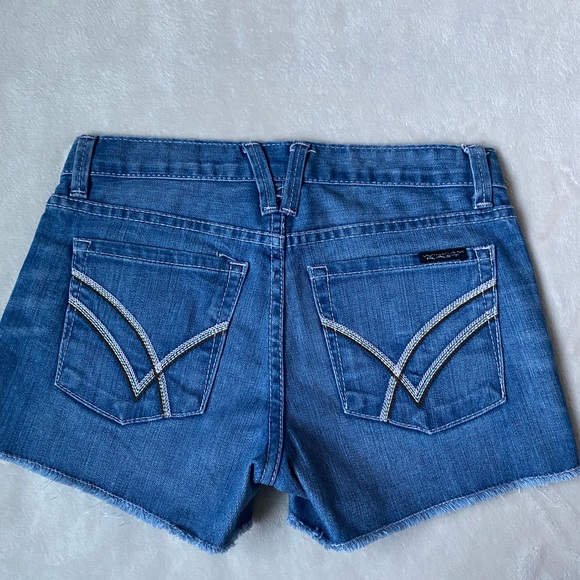 William Rast womens shorts size 24 - Picture 4 of 6